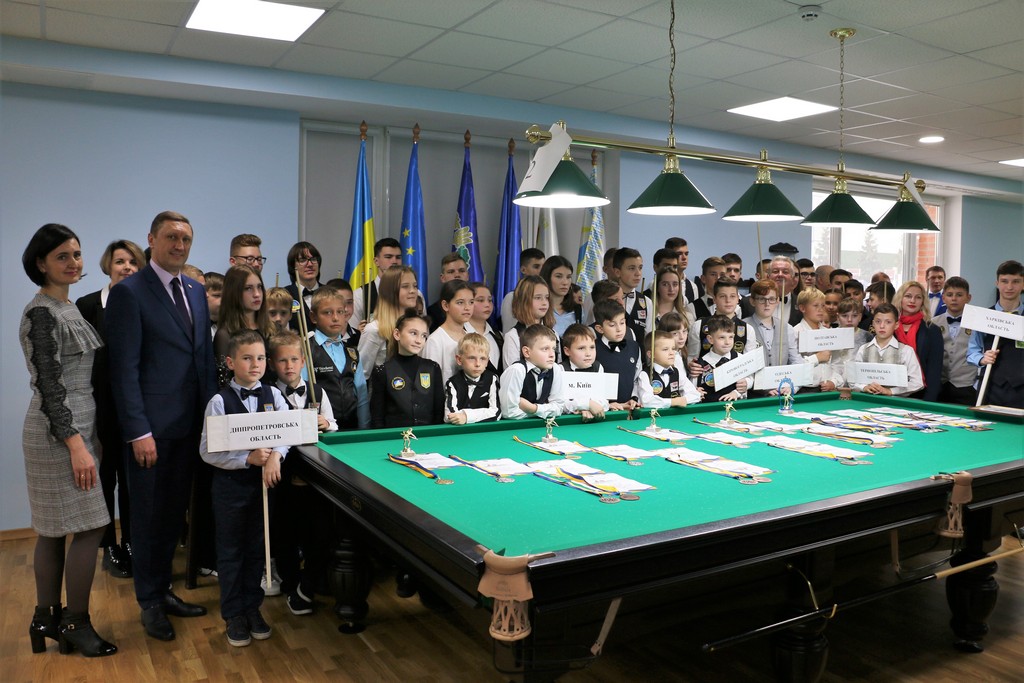 У Полтаві стартував Кубок України серед школярів з більярду «Триборство»