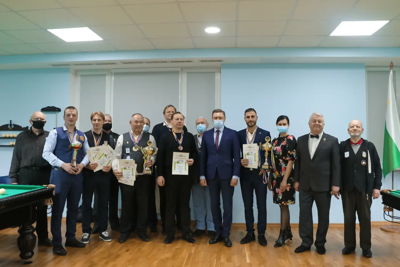 Команда політехніки вдруге перемогла на Кубку України зі спортивного більярду серед науково-педагогічних працівників