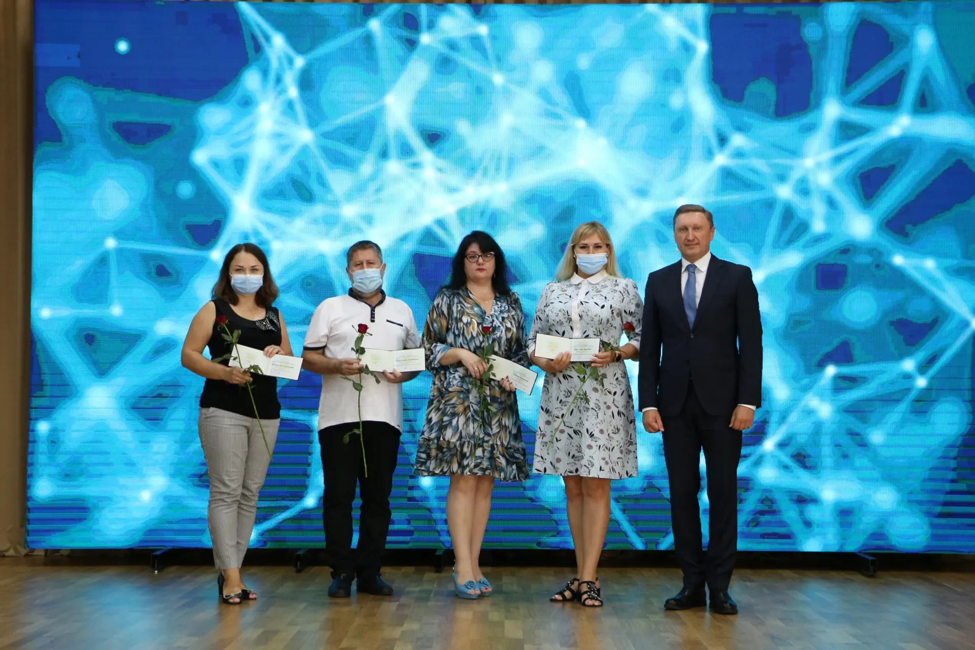 Scientific and pedagogical staff receives certificates with academic title and diplomas