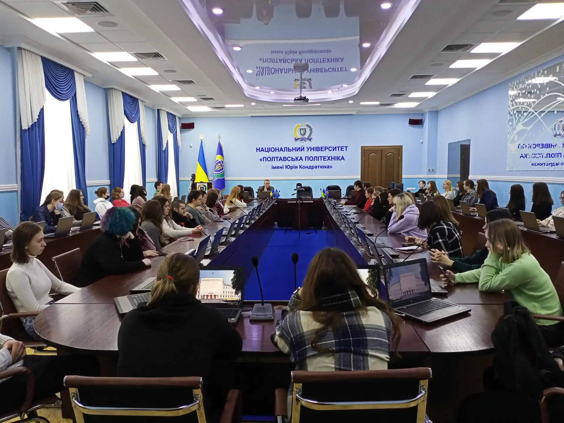 Students and lecturers of the Faculty of Humanities learn how to prevent corruption offenses