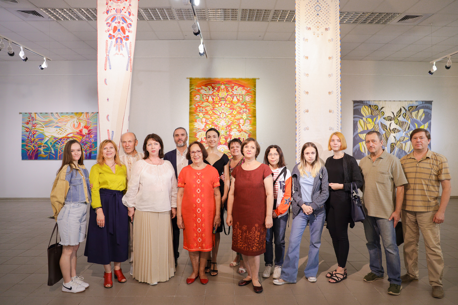 «Відродимо разом»: у Полтавському художньому музеї відкрилась родинна виставка митців Пілюгіних