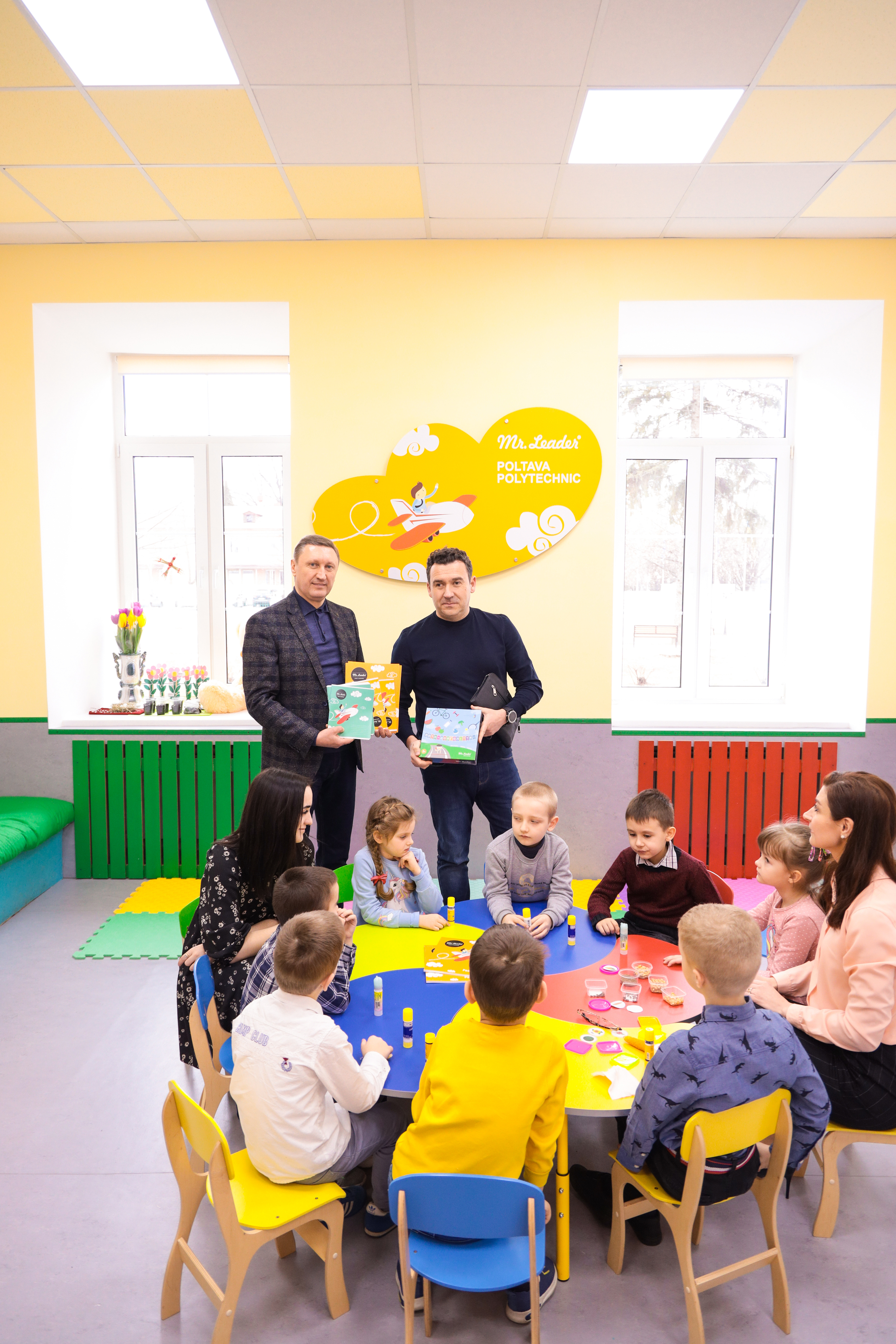 Засновник бренду Mr. Leader відвідав Центр освіти та піклування про дітей дошкільного віку Полтавської політехніки