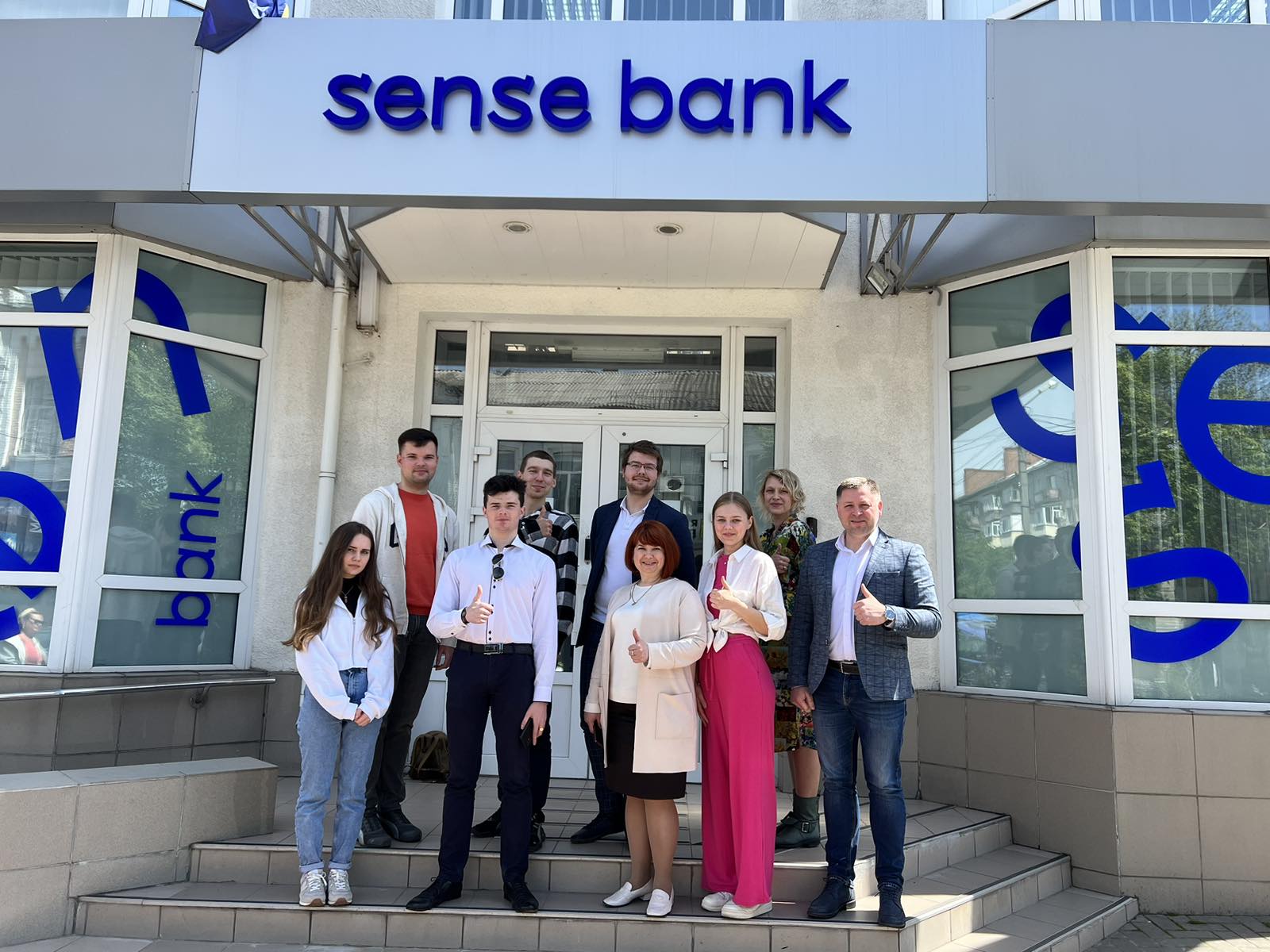 Finance students familiarise themselves with current areas of banking business organisation on the basis of branches of JSC “Sense Bank”