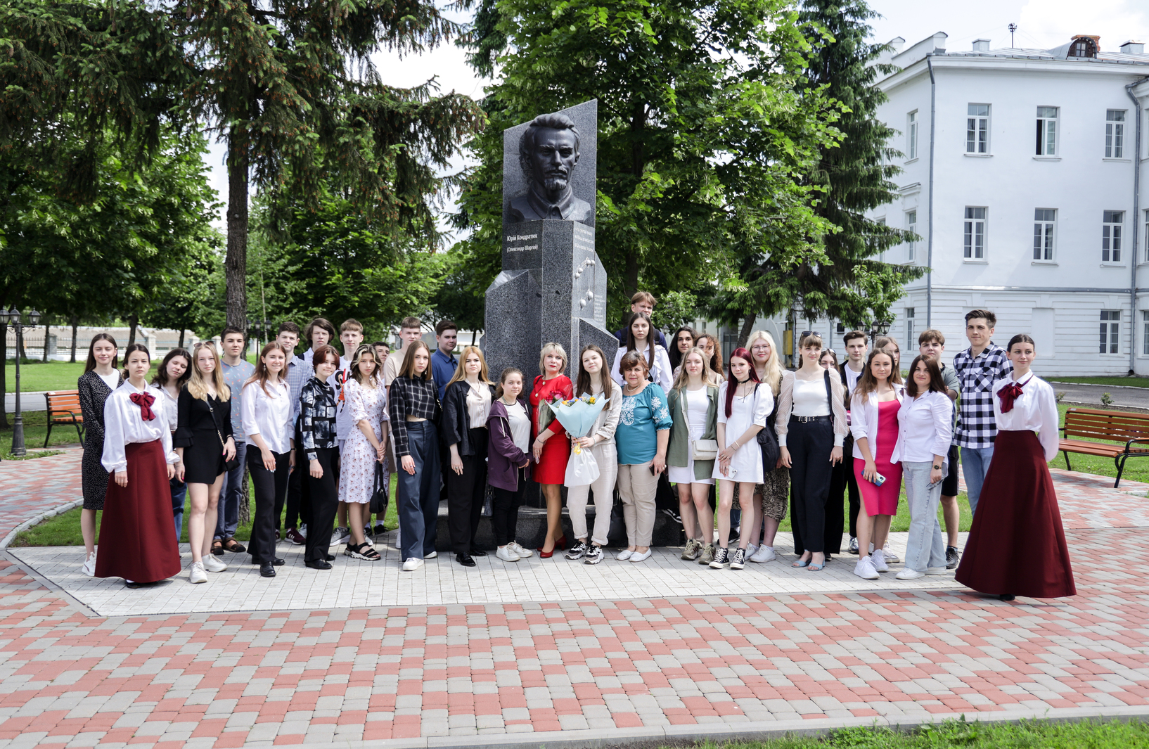 A day with Poltava Polytechnic: lyceum students visit the university museum and are inspired by the atmosphere of the former Institute of Noble Girls