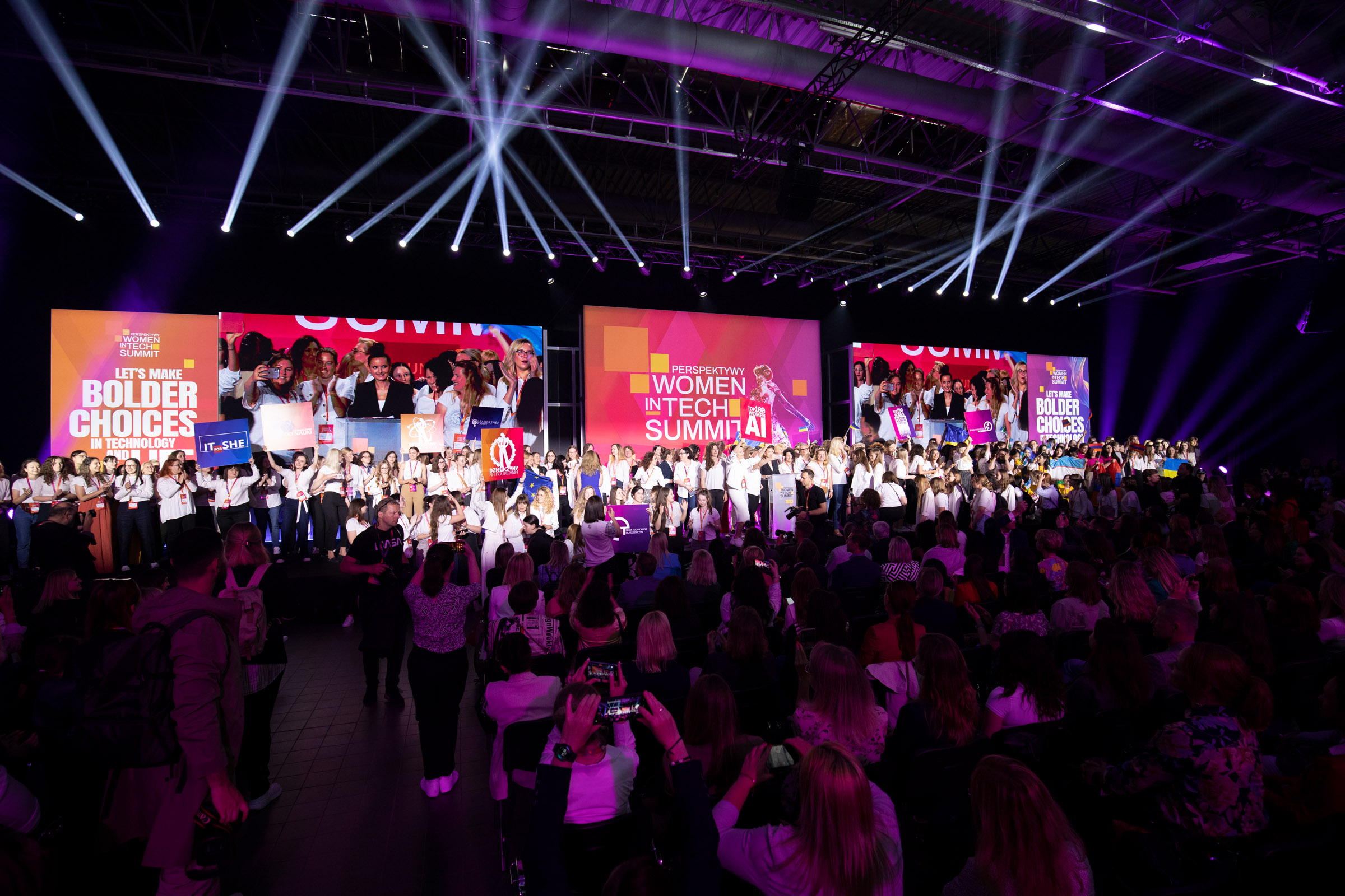 Perspektywy Women in Tech Summit: Polytechnic female professors and a student join the largest event in Europe for women in technology and IT