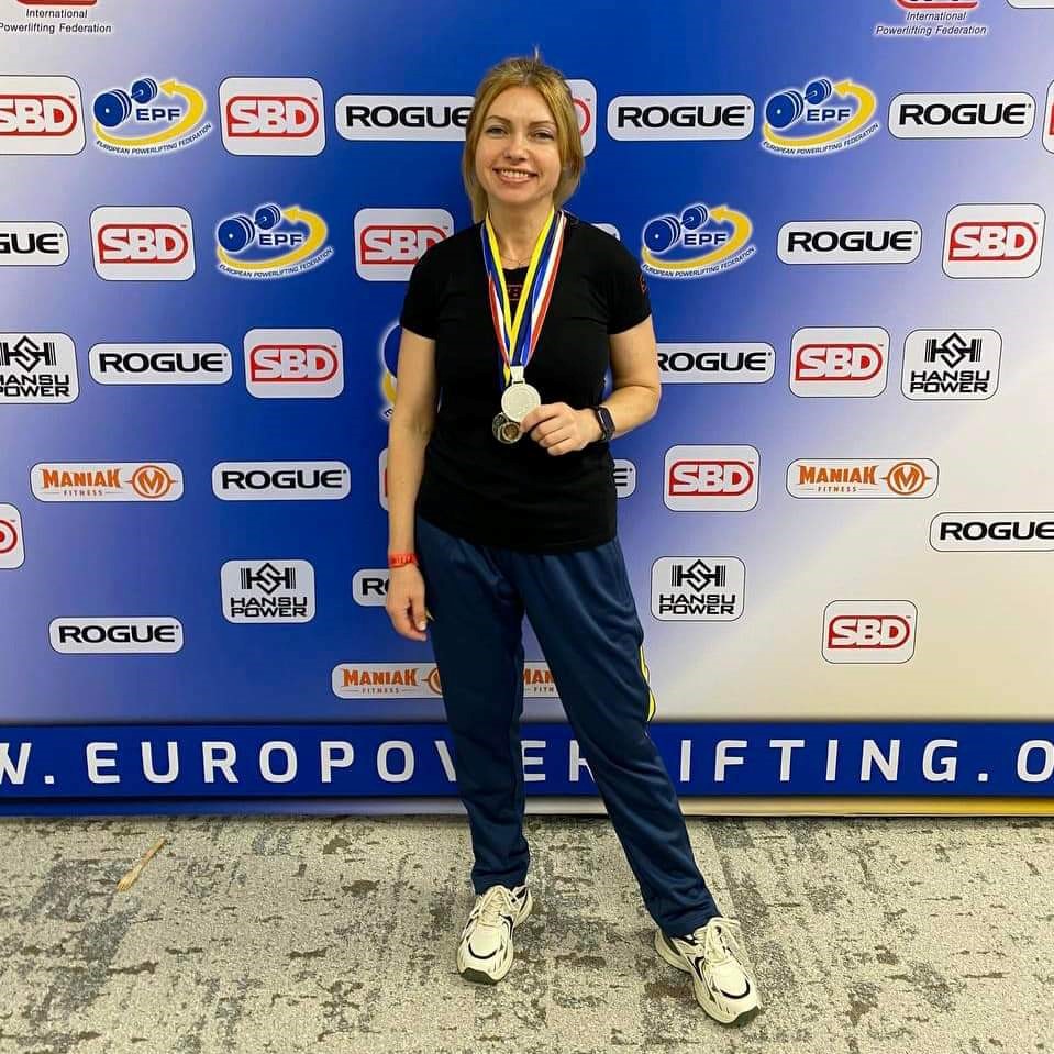 Poltava Polytechnic teacher Oksana Hordiienko becomes the silver medallist of the European Championship in classic bench press