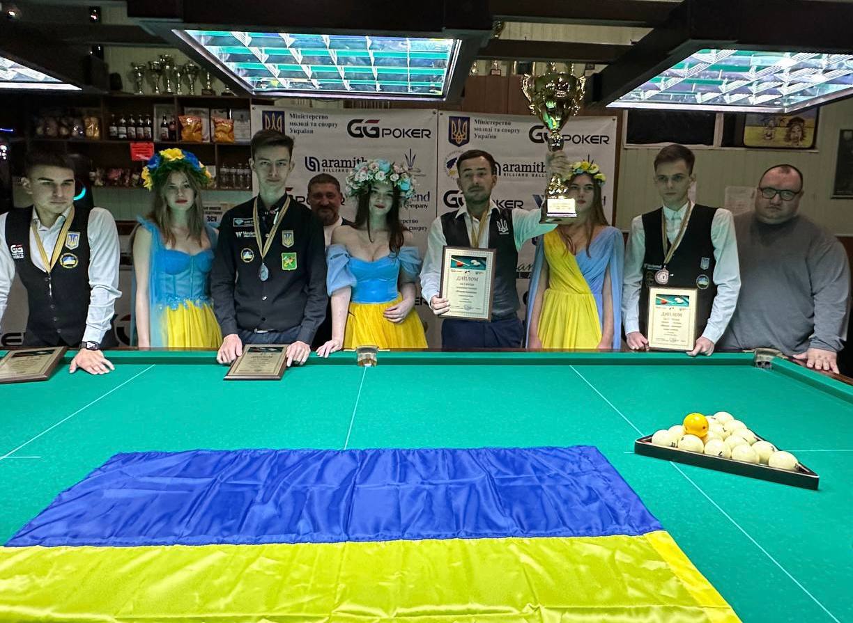 Викладачка та студент політехніки стали чемпіонами України зі спортивного більярду «Вільна піраміда»
