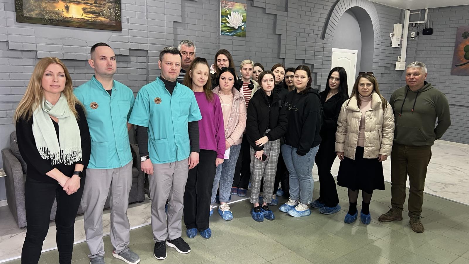 Rehabilitation teachers and students get acquainted with the peculiarities of defenders’ prosthetics and physical rehabilitation at the operating enterprise
