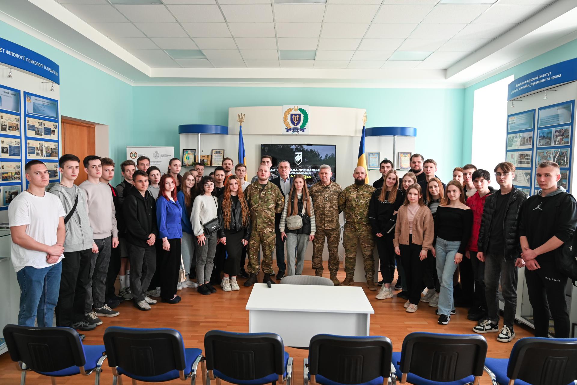 На базі Центру ветеранського розвитку відбулася зустріч з бійцями бригади спецпризначення «Азов»