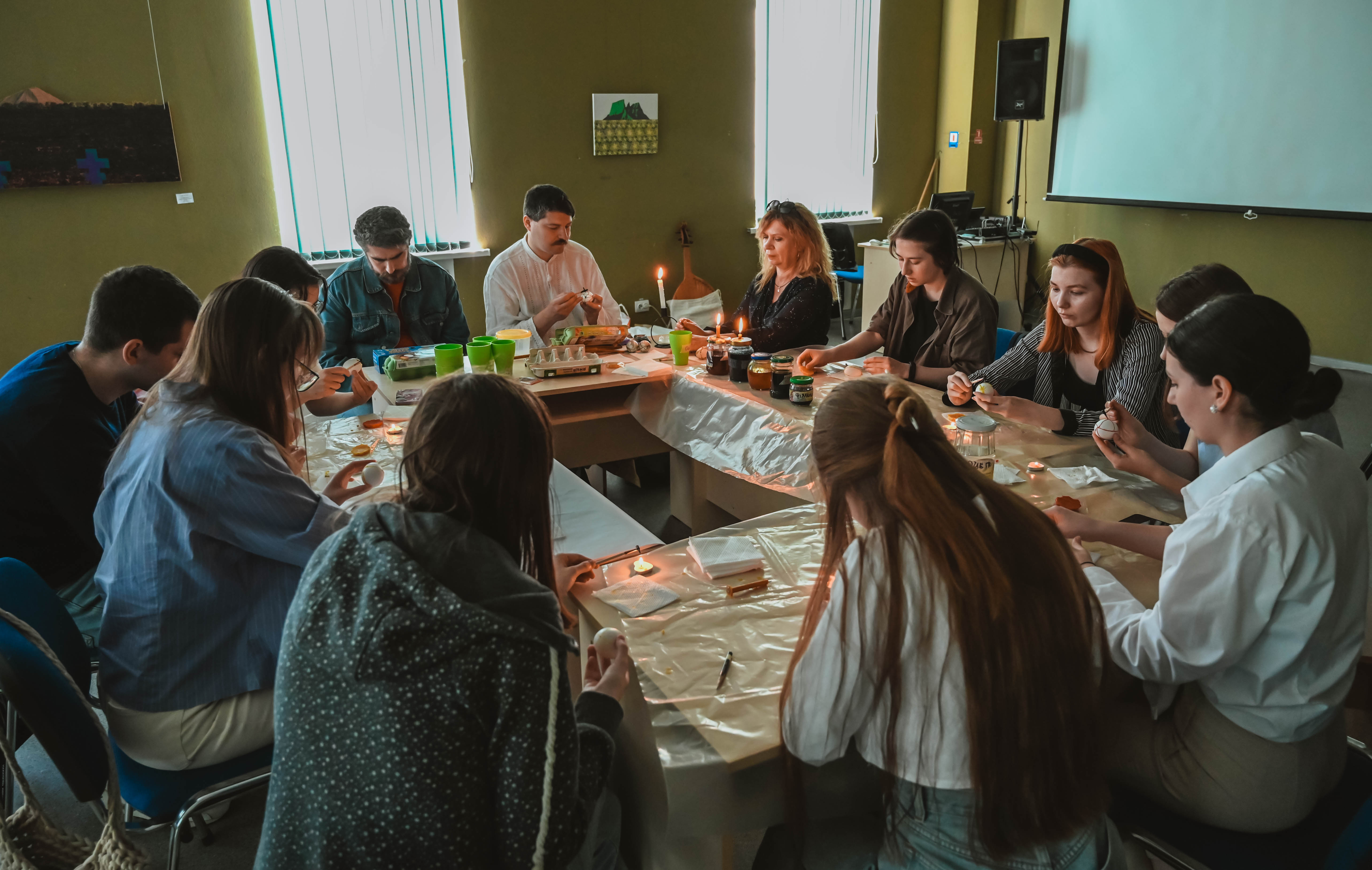 A master class in Easter egg decorating is held at the Centre for Contemporary Art: students create Easter amulets