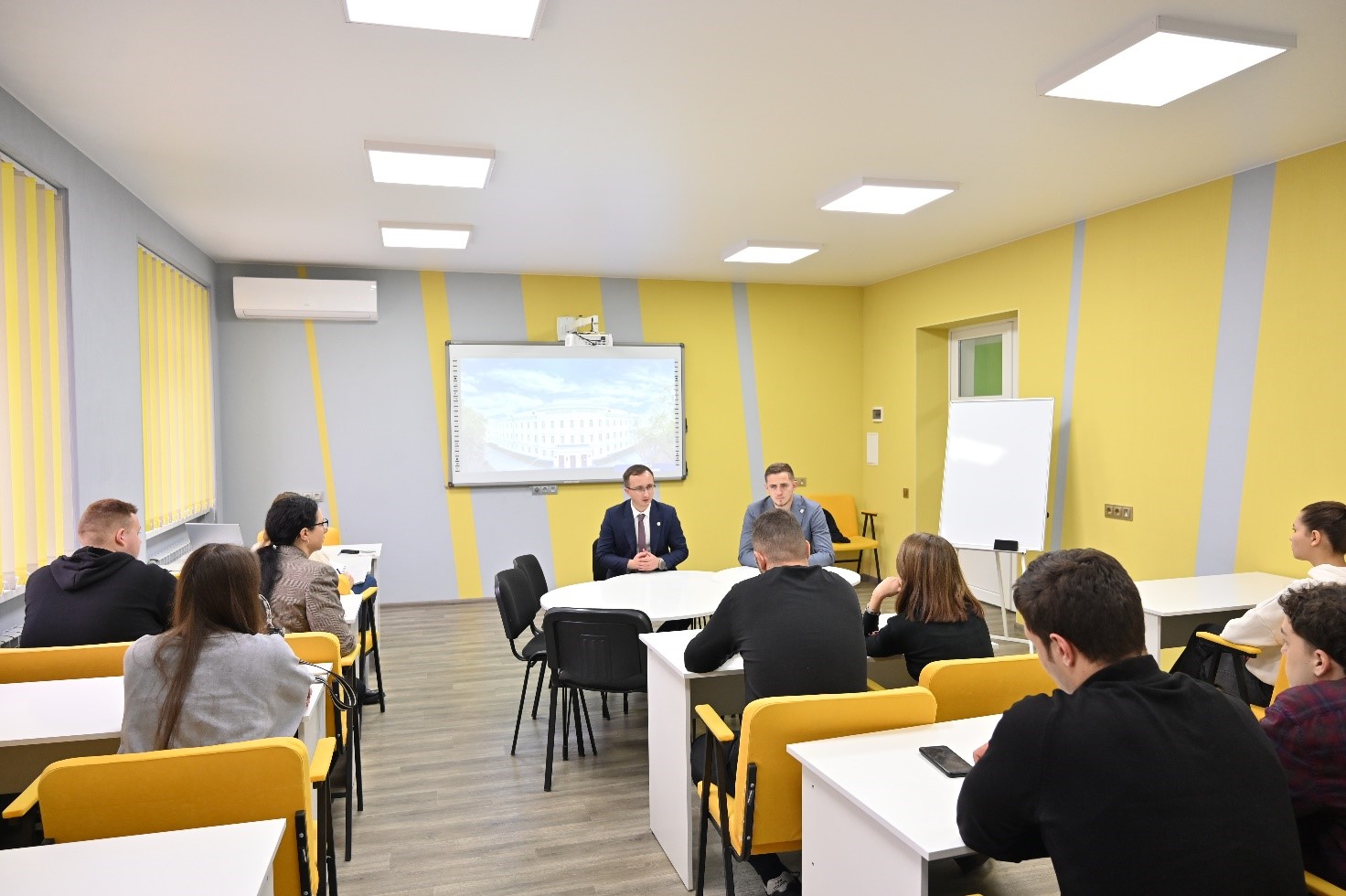 У Полтавській політехніці для студентів-правознавців проведено лекцію з захисту прав і свобод людини в Україні