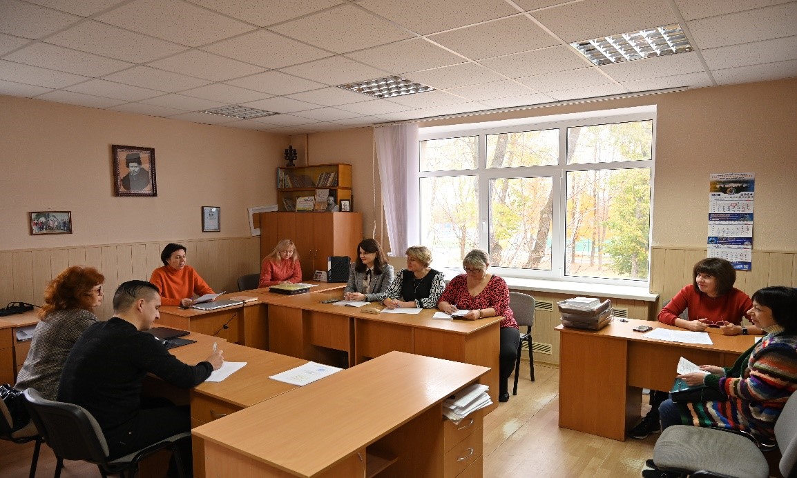 Викладачі кафедри українознавства, культури та документознавства провели низку науково-методичних семінарів