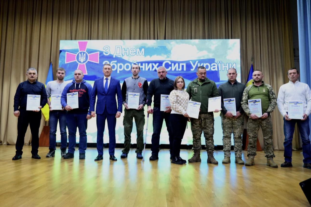 День мужності та честі: у Полтавській політехніці провели стримані урочистості до Дня Збройних Сил України