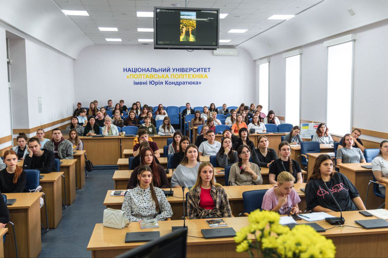 Практикуючий терапевт з Німеччини, доктор мед. наук Уте Кьонке провела третю гостьову лекцію для студентів
