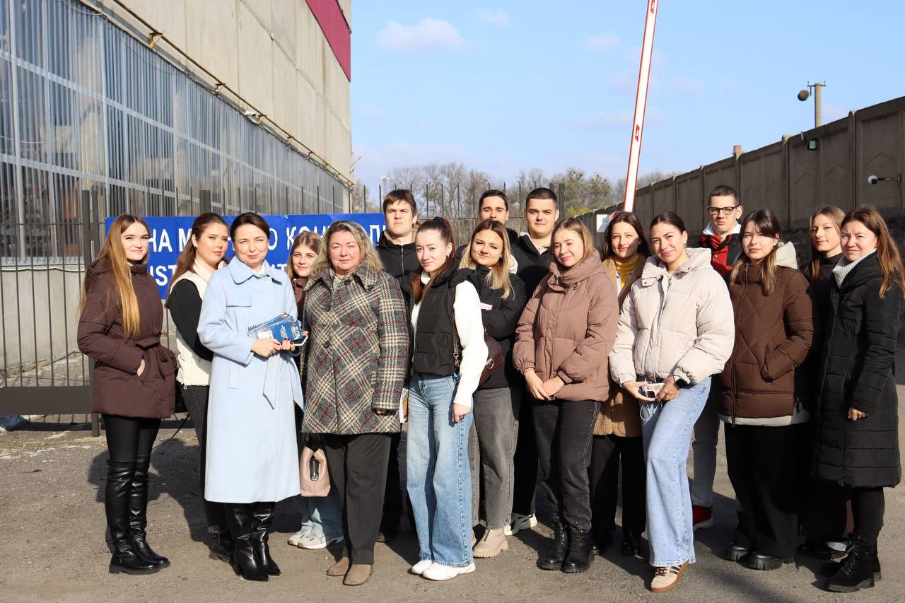 Студенти Полтавської політехніки відвідали Полтавську митницю: практичний досвід та професійні орієнтири