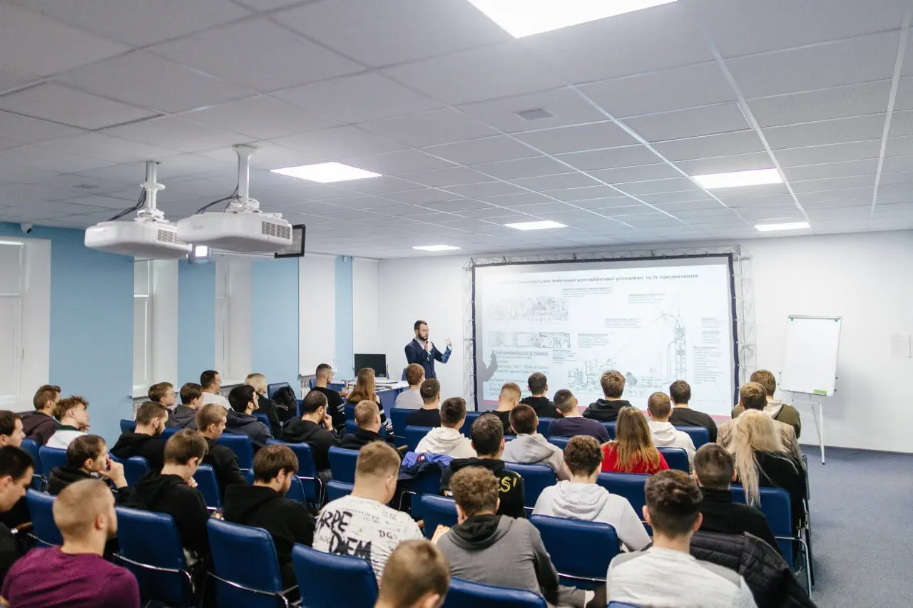 Технології, що рухають майбутнє : у Полтавській політехніці відбулася лекція про колтюбінг...