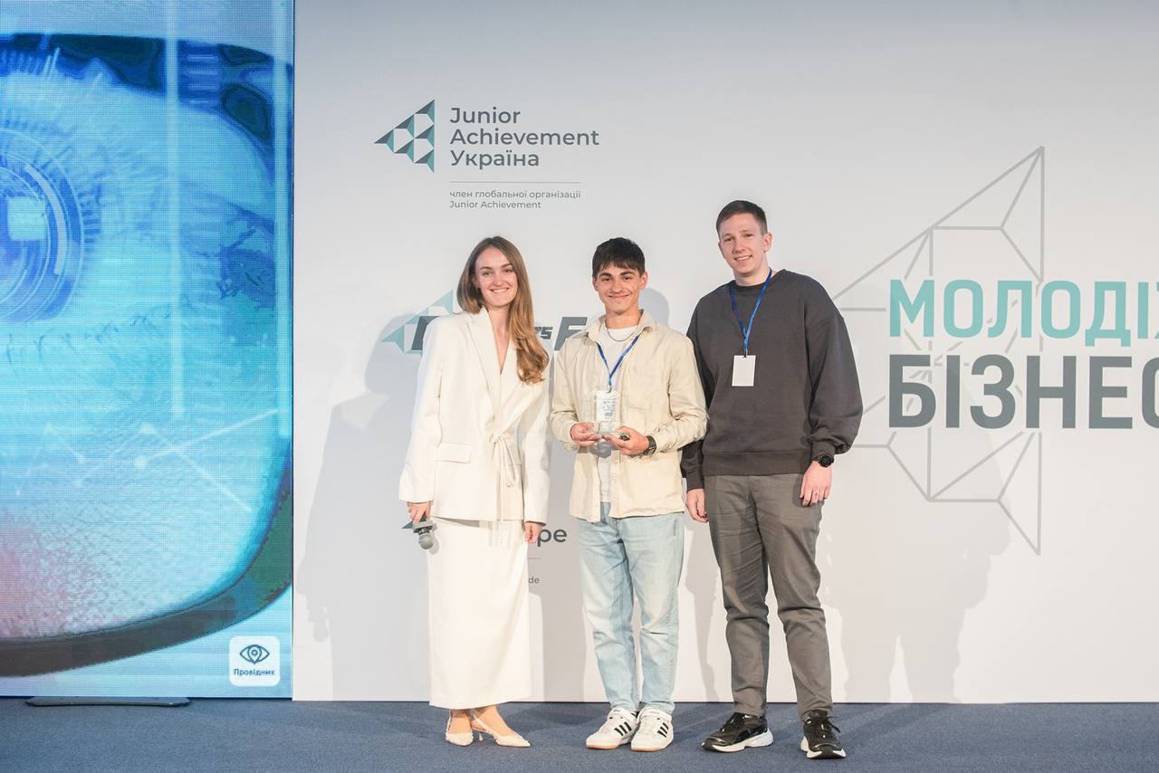 Студенти навчально-наукового інституту інформаційних технологій та робототехніки Полтавськ...