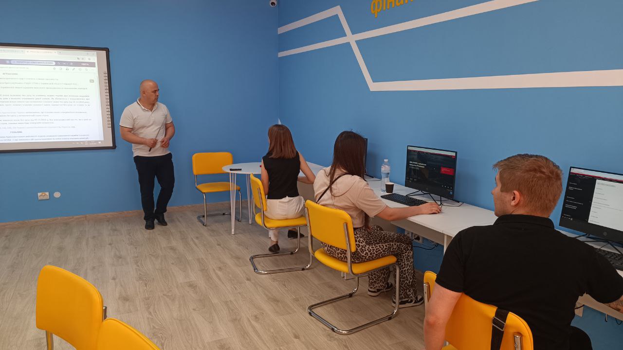 У Полтавській політехніці майбутні юристи ознайомлюються із практичними кейсами у сфері юриспруденції та вчаться їх розв’язувати