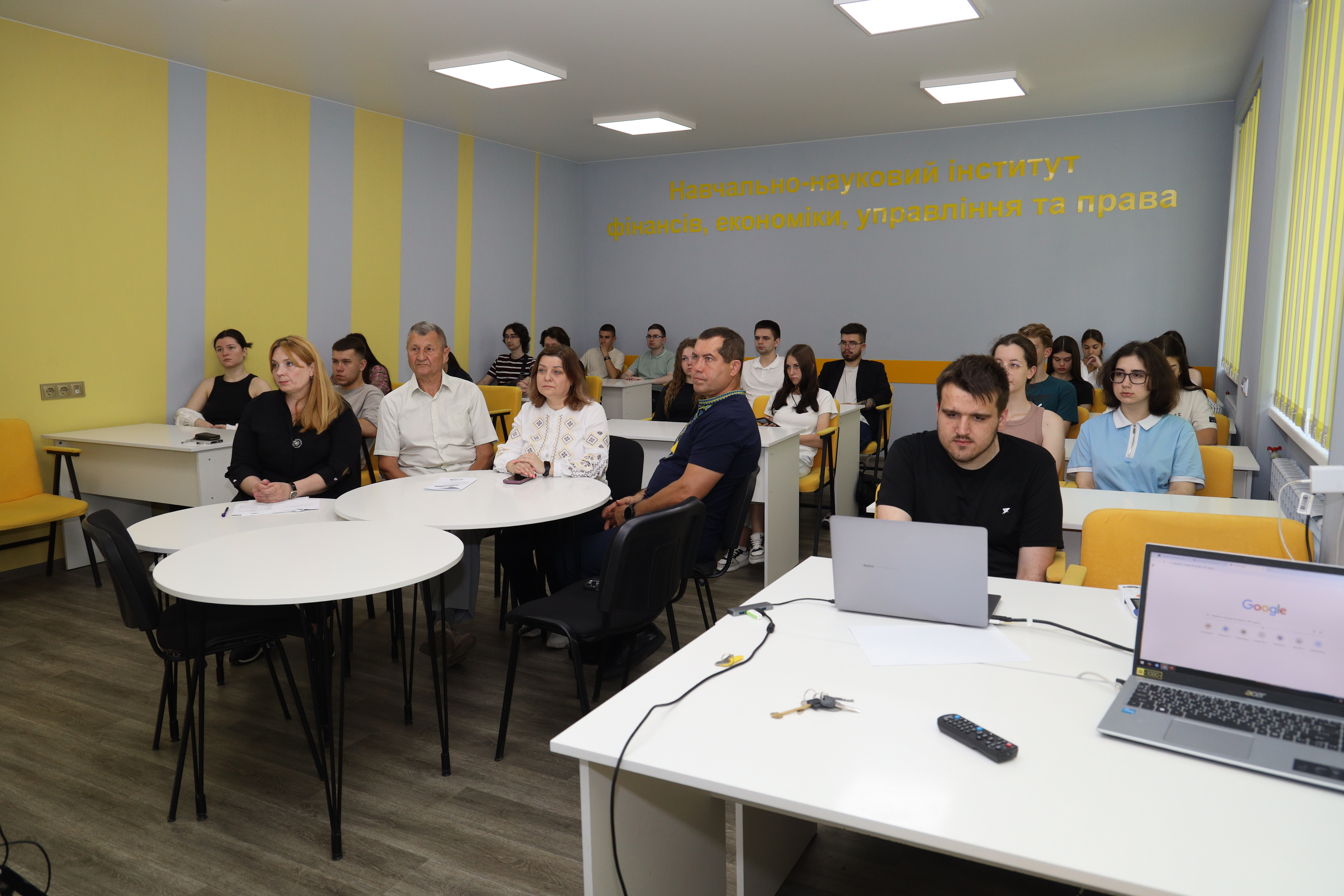 У Полтавській політехніці під час круглого столу обговорили цифрову трансформацію державно...