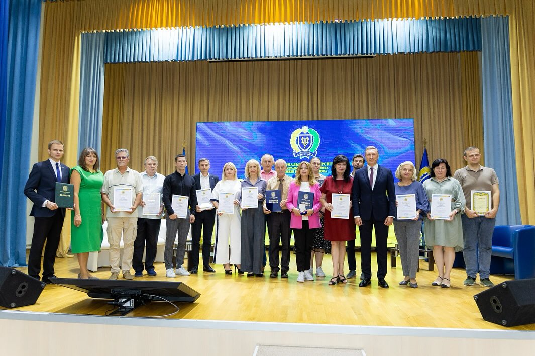 Професіоналізм і відданість справі: науково-педагогічні працівники Полтавської політехніки отримали нагороди від обласної влади