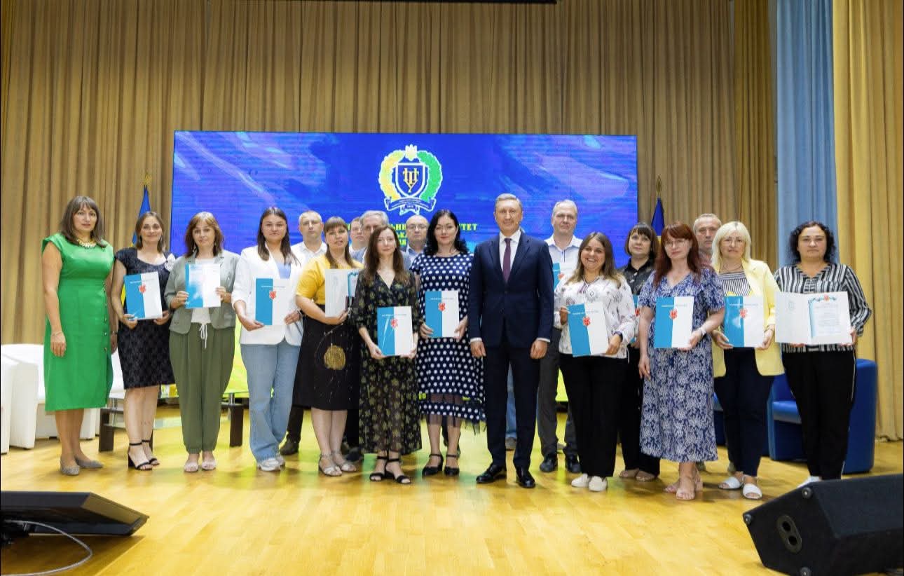 Науково-педагогічні працівники Полтавської політехніки отримали відзнаки від міської влади