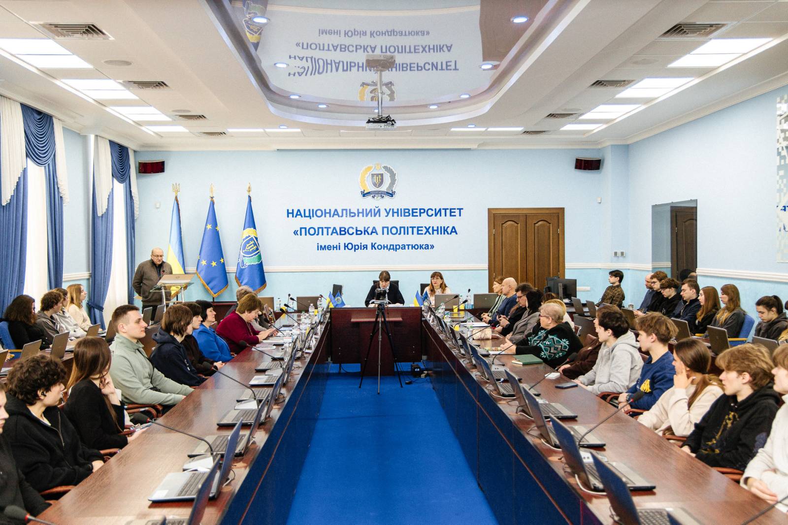 У Полтавській політехніці відбувся круглий стіл  «Кризовий землеустрій в умовах війни»