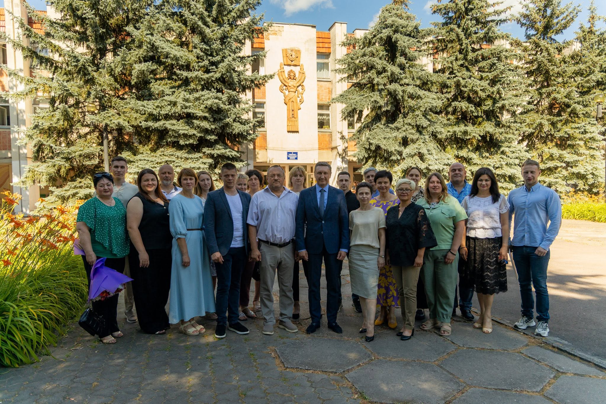 УРОЧИСТА ЦЕРЕМОНІЯ ВРУЧЕННЯ ДИПЛОМІВ ВИПУСКНИКАМ У МИРГОРОДСЬКОМУ ФАХОВОМУ КОЛЕДЖІ ІМЕНІ МИКОЛИ ГОГОЛЯ НАЦІОНАЛЬНОГО УНІВЕРСИТЕТУ «ПОЛТАВСЬКА ПОЛІТЕХНІКА ІМЕНІ ЮРІЯ КОНДРАТЮКА»